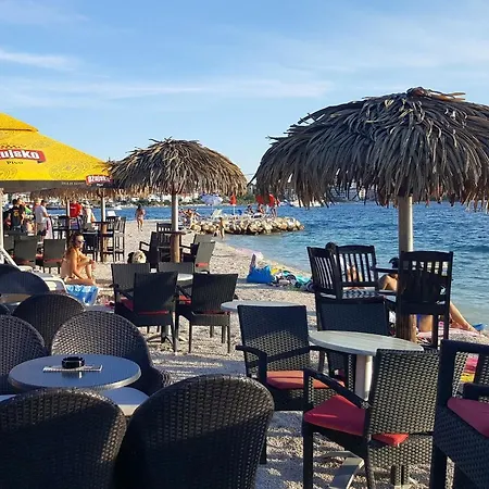 With A Parking Space Okrug Gornji, Ciovo - 12077 *