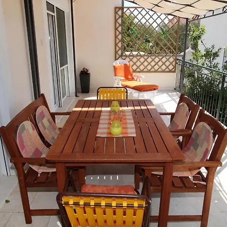 Apartman With A Parking Space Okrug Gornji, Ciovo - 12077 *